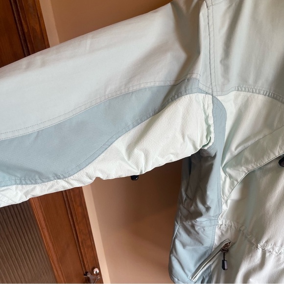 Obermeyer two-tone Dynamic ski/winter jacket Baby Blue - Picture 2 of 16